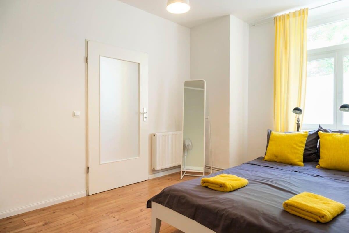 Cosy Two Br Plus Self Checkin Plus Street Parking Berlin Eksteriør bilde
