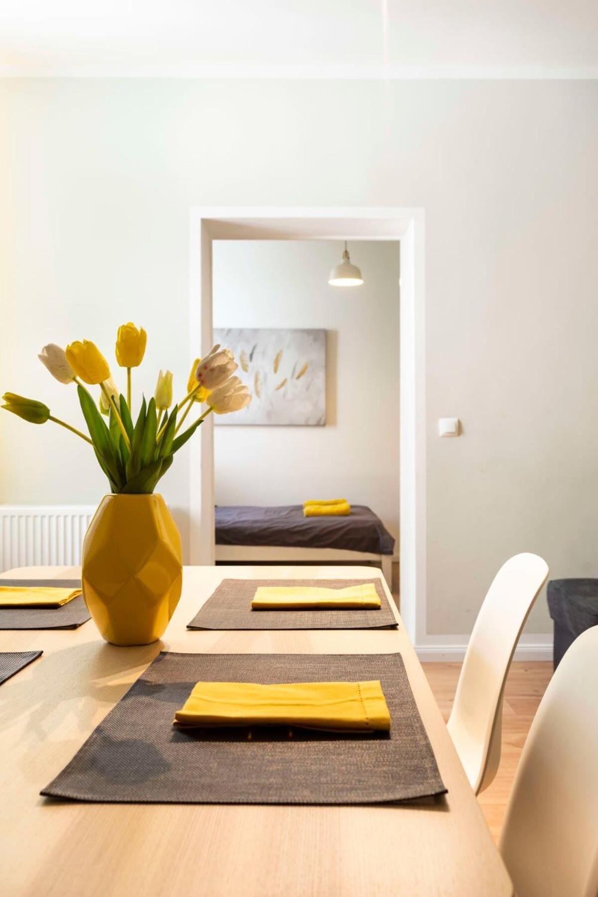 Cosy Two Br Plus Self Checkin Plus Street Parking Berlin Eksteriør bilde