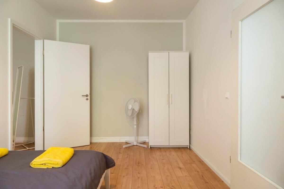 Cosy Two Br Plus Self Checkin Plus Street Parking Berlin Eksteriør bilde